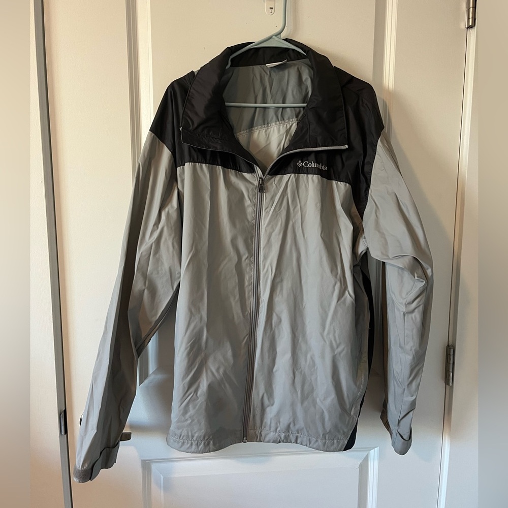 Columbia Men’s Grey Hooded Windbreaker Rain Jacket
